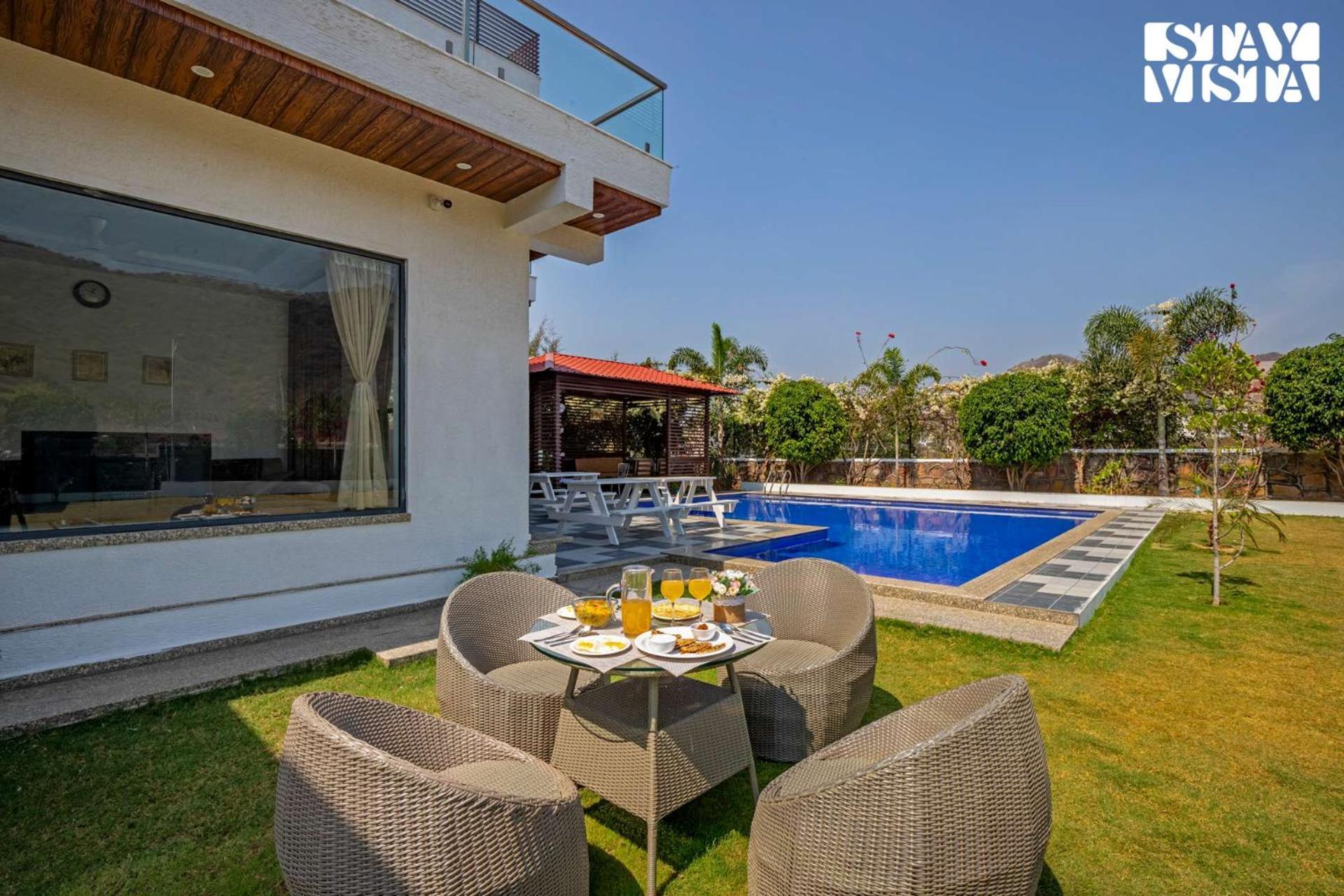 Stayvista'S Bella Dream - Mountain-View With Outdoor Pool, Lawn Featuring A Gazebo & Indoor Games Udaipur Exterior foto